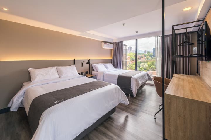Lettera Hotel