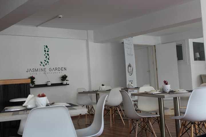 La Veranda Hotel