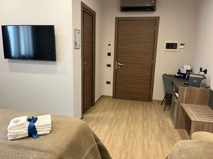 Giafra Rooms