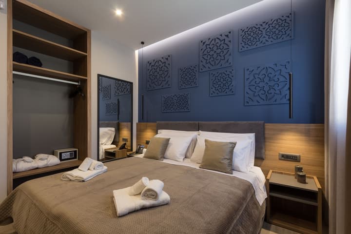 Giafra Rooms
