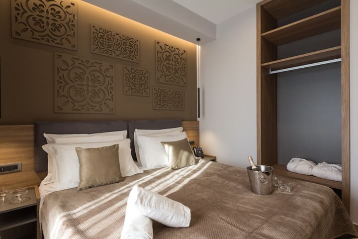 Giafra Rooms