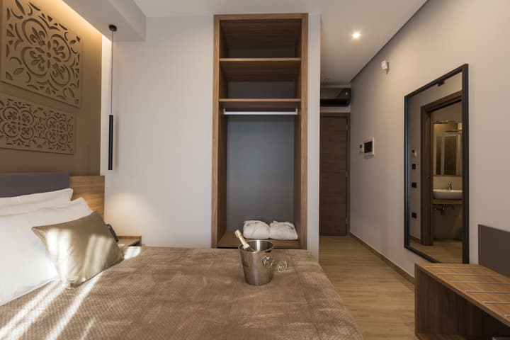 Giafra Rooms