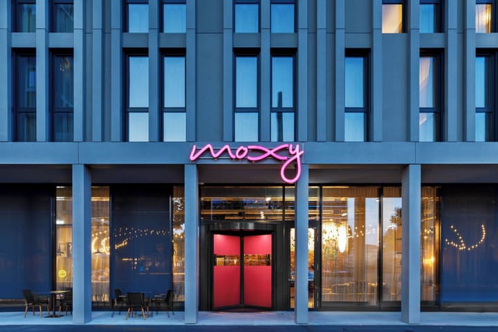 Moxy Bern Expo