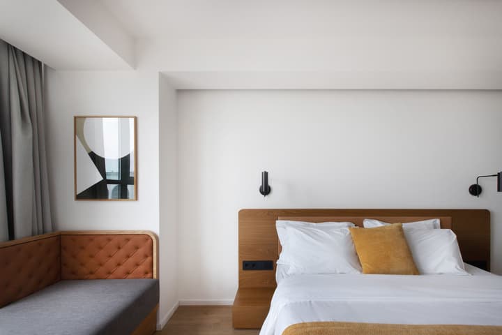 Noa Hotel