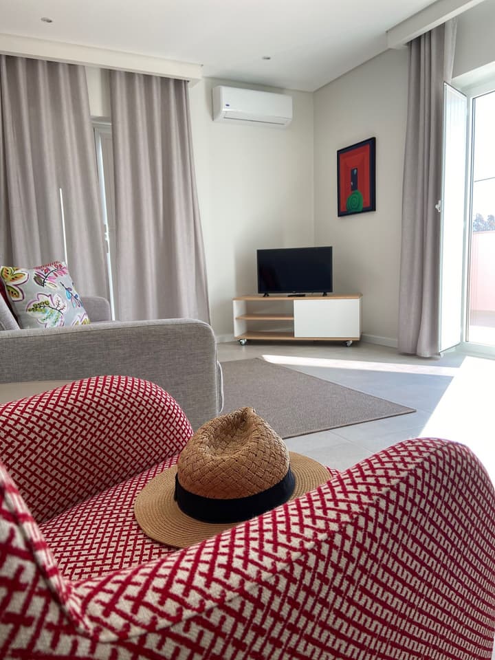 Cardeal Suites & Apartments