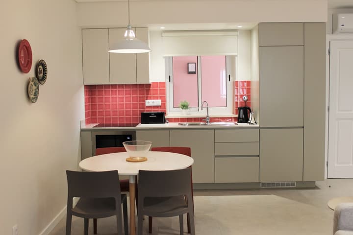 Cardeal Suites & Apartments