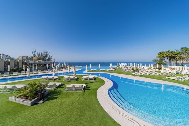 Resort Cordial Santa Agueda & Perchel Beach Club