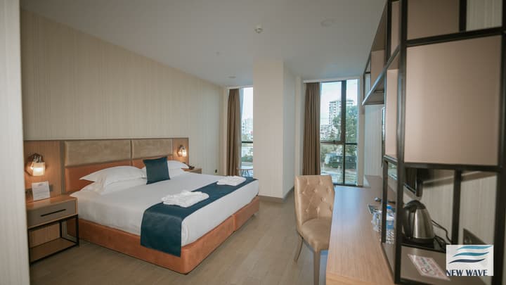 New Wave Hotel