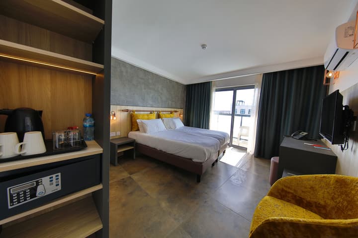 Ivy Hotel - Adults Only