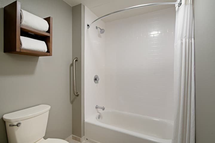 Staybridge Suites Long Beach Airport by IHG