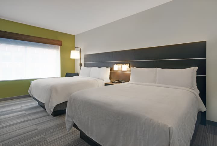 Holiday Inn Express Milwaukee Downtown by IHG