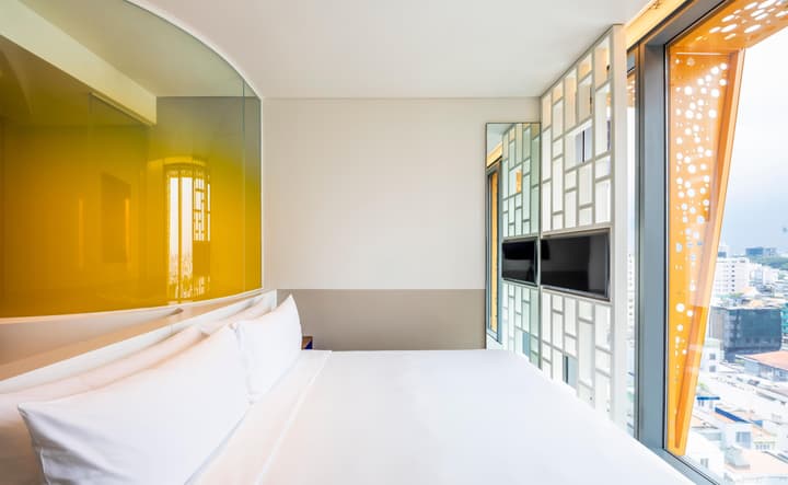 Wink Saigon Centre, Unscripted by Hyatt - 24 Hours stay