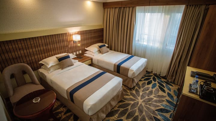 Season Star Hotel