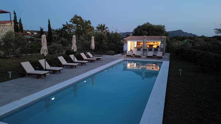 Abeloessa Methonian Hospitality
