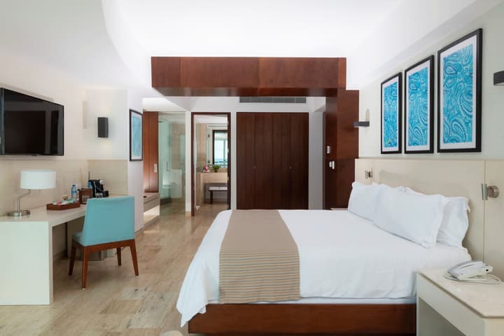 Krystal Grand Cancun All Inclusive