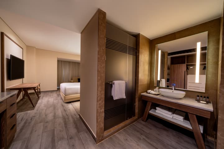 Hyatt Regency Cairo West