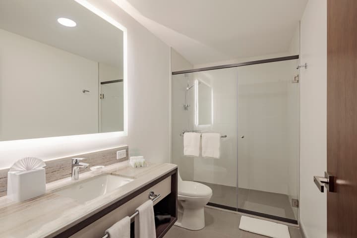 Holiday Inn Quito Airport by IHG