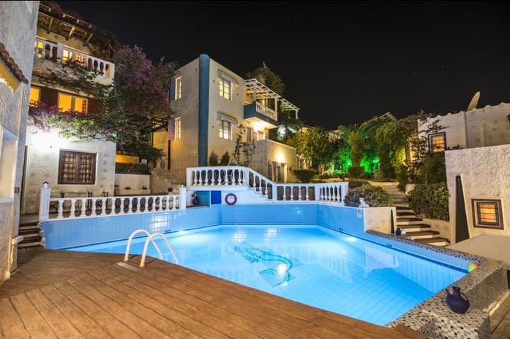 Korifi Suites Collection Apartment for Adults
