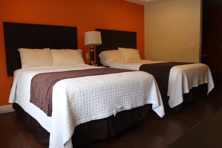 Curtis Inn & Suites