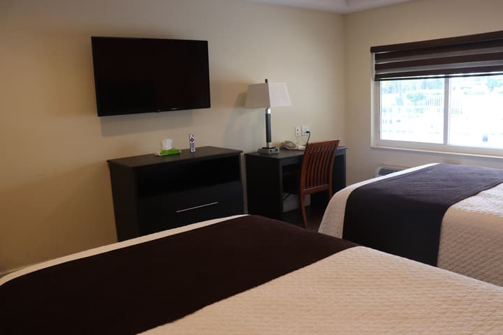 Curtis Inn & Suites