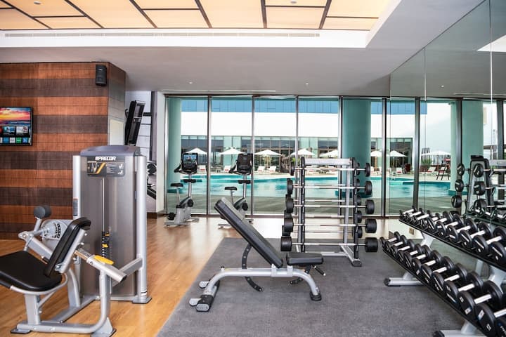 Al Jaddaf Rotana Suite Hotel