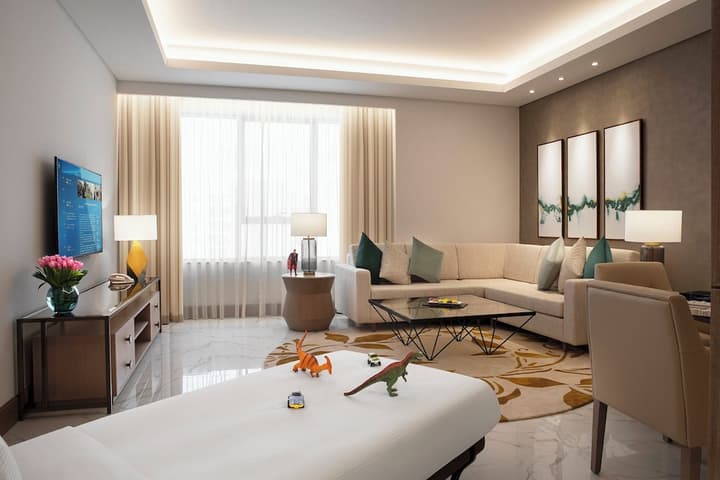 Al Jaddaf Rotana Suite Hotel