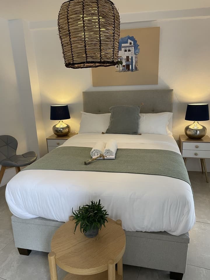 Olive & Ivy Guest House