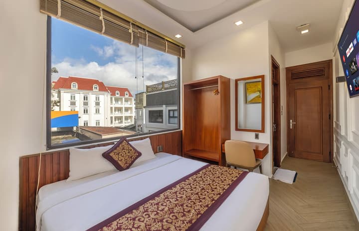 La Fleur Premium Central Apartment