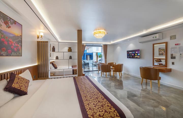 La Fleur Premium Central Apartment