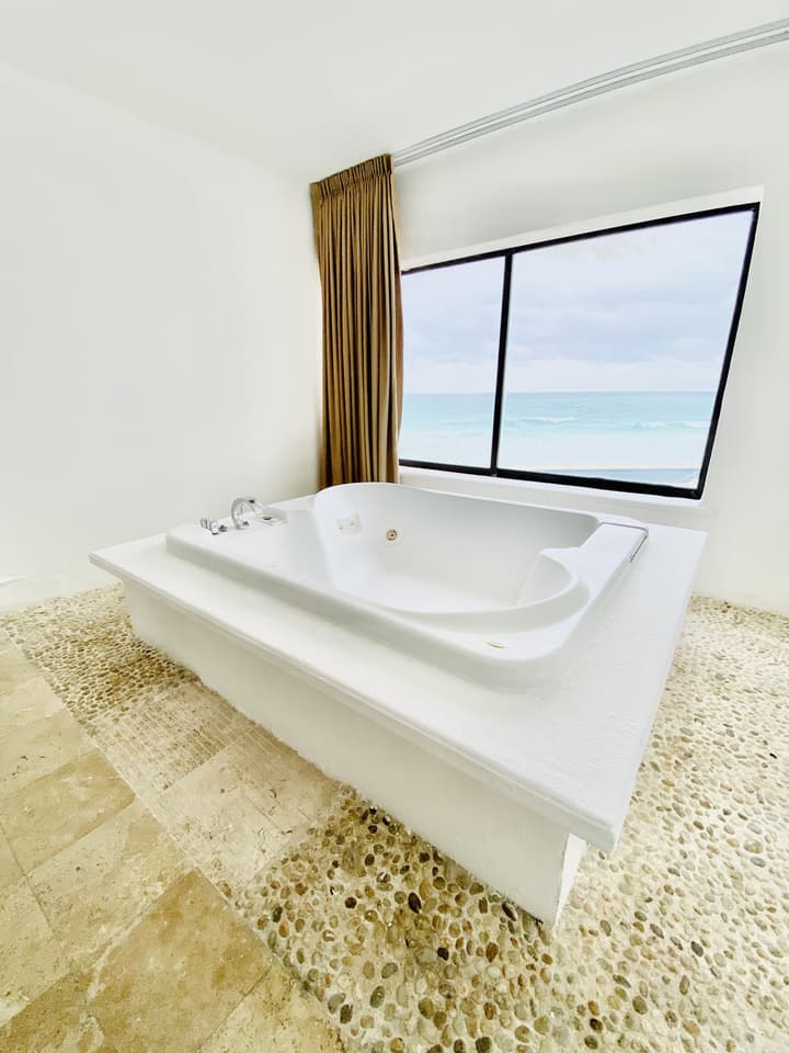 Cyan Cancun Resort & Spa