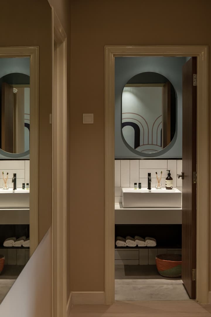 Ami Suites