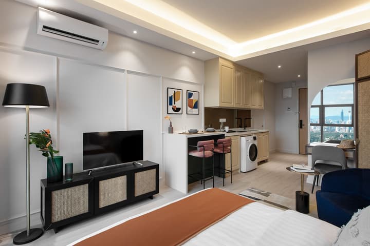 Ami Suites