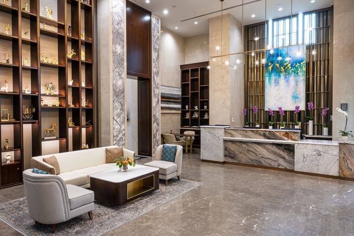 Blossom Hotel Houston, Curio Collection by Hilton