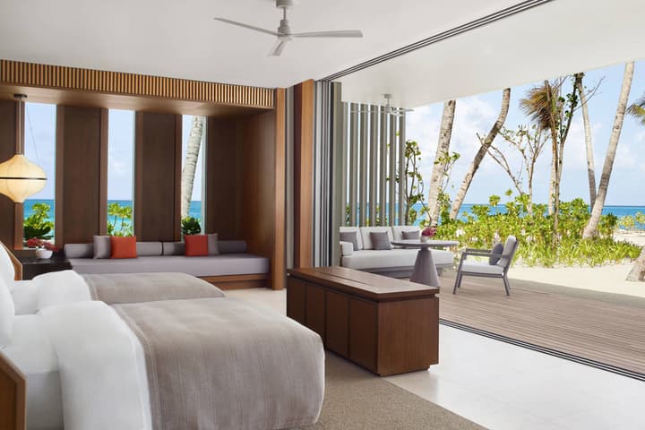 The Ritz-Carlton Maldives, Fari Islands