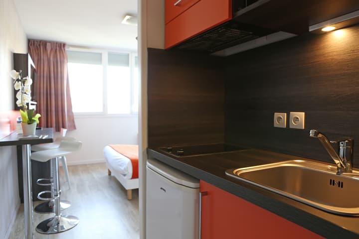 Adonis Paris Sud