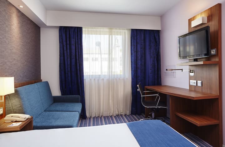 Holiday Inn Express Lisbon - Alfragide by IHG