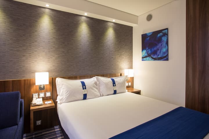 Holiday Inn Express Lisbon - Alfragide by IHG