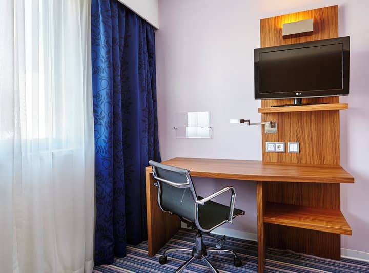 Holiday Inn Express Lisbon - Alfragide by IHG