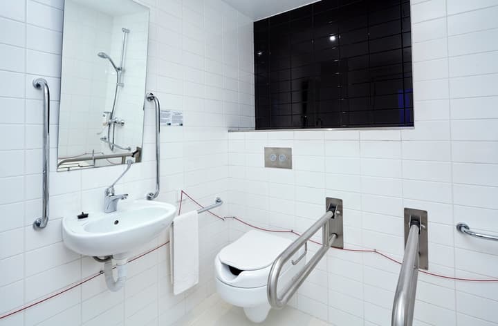 Holiday Inn Express Lisbon - Alfragide by IHG