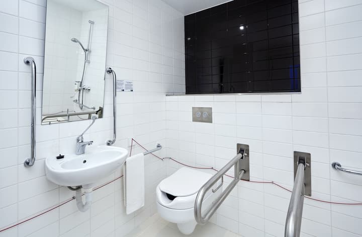 Holiday Inn Express Lisbon - Alfragide by IHG