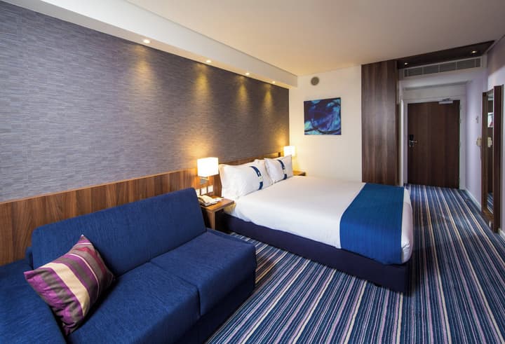 Holiday Inn Express Lisbon - Alfragide by IHG