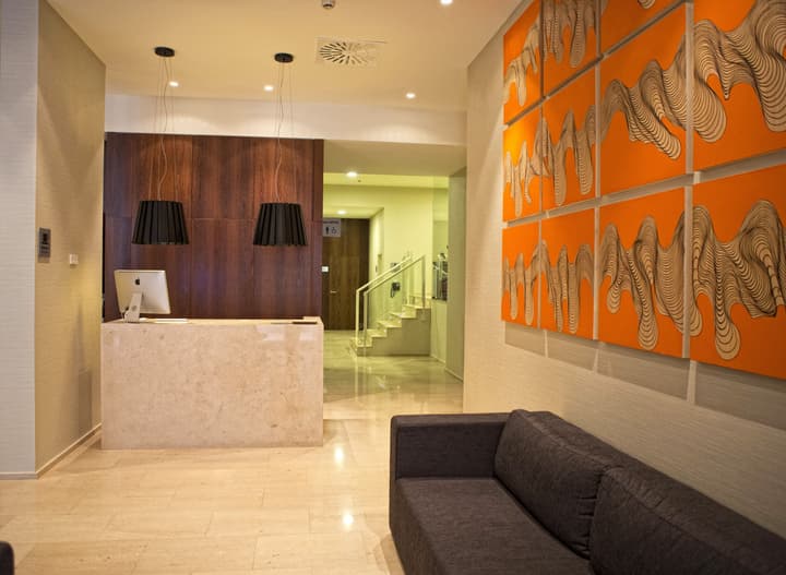 Hotel Carrís Cardenal Quevedo