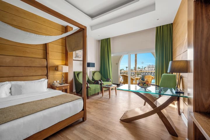 Royal Savoy Hotel