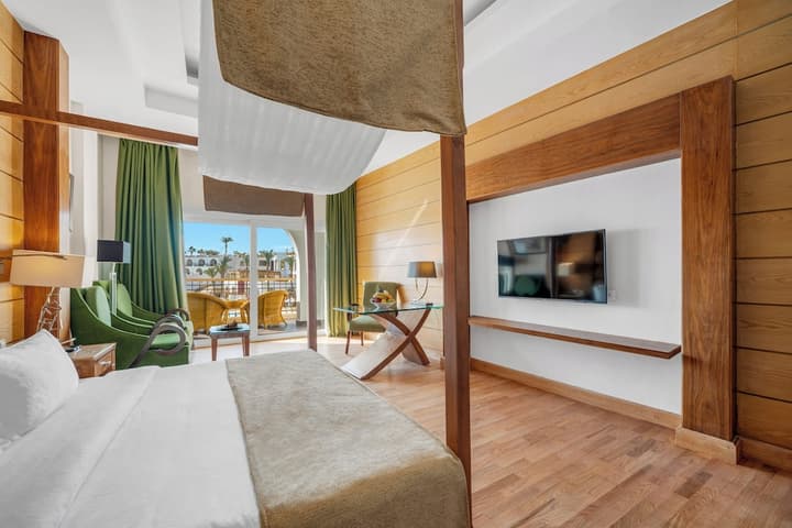 Royal Savoy Hotel