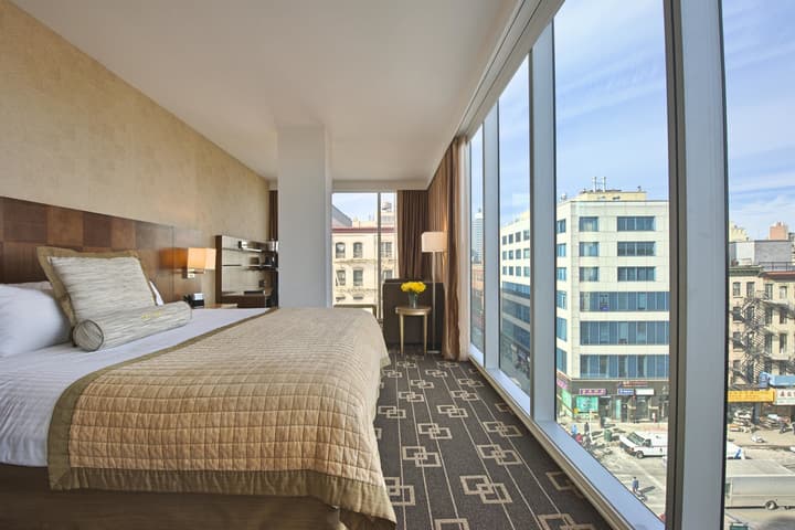 Wyndham Garden Chinatown