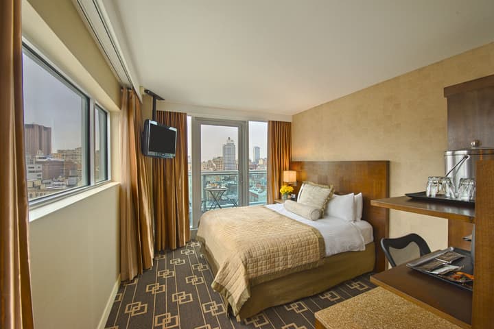 Wyndham Garden Chinatown