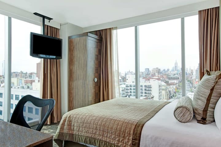 Wyndham Garden Chinatown
