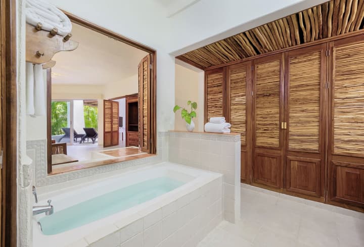 Desire Pearl Riviera Maya Resort – All Inclusive, Exclusively for Couples
