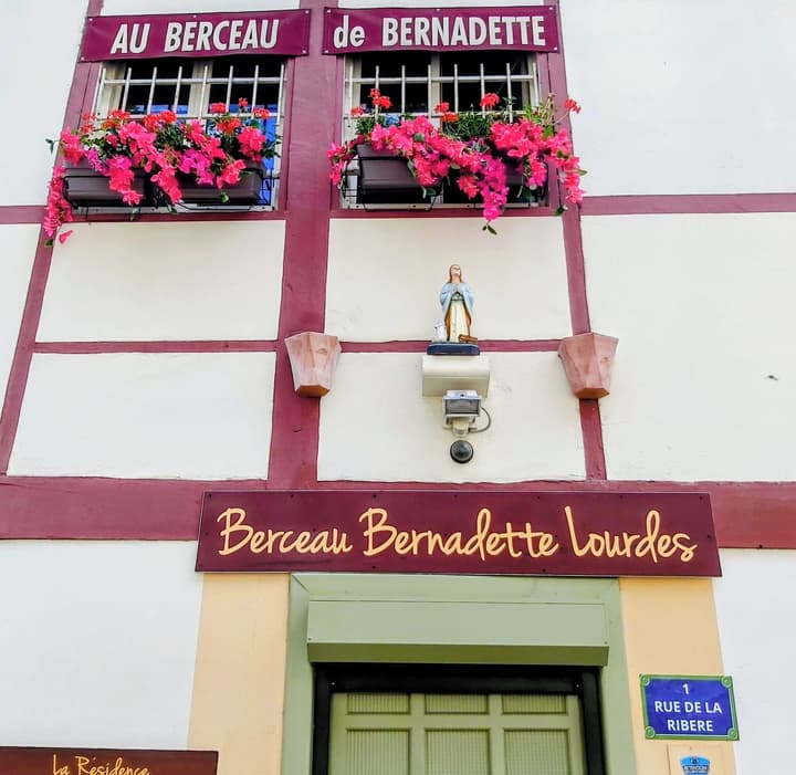 La Residence Au Berceau de Bernadette