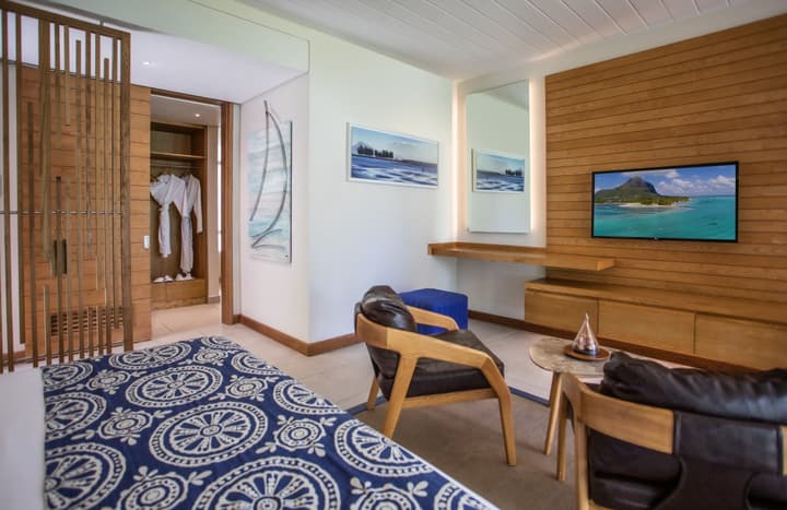 Paradis Beachcomber Golf Resort & Spa
